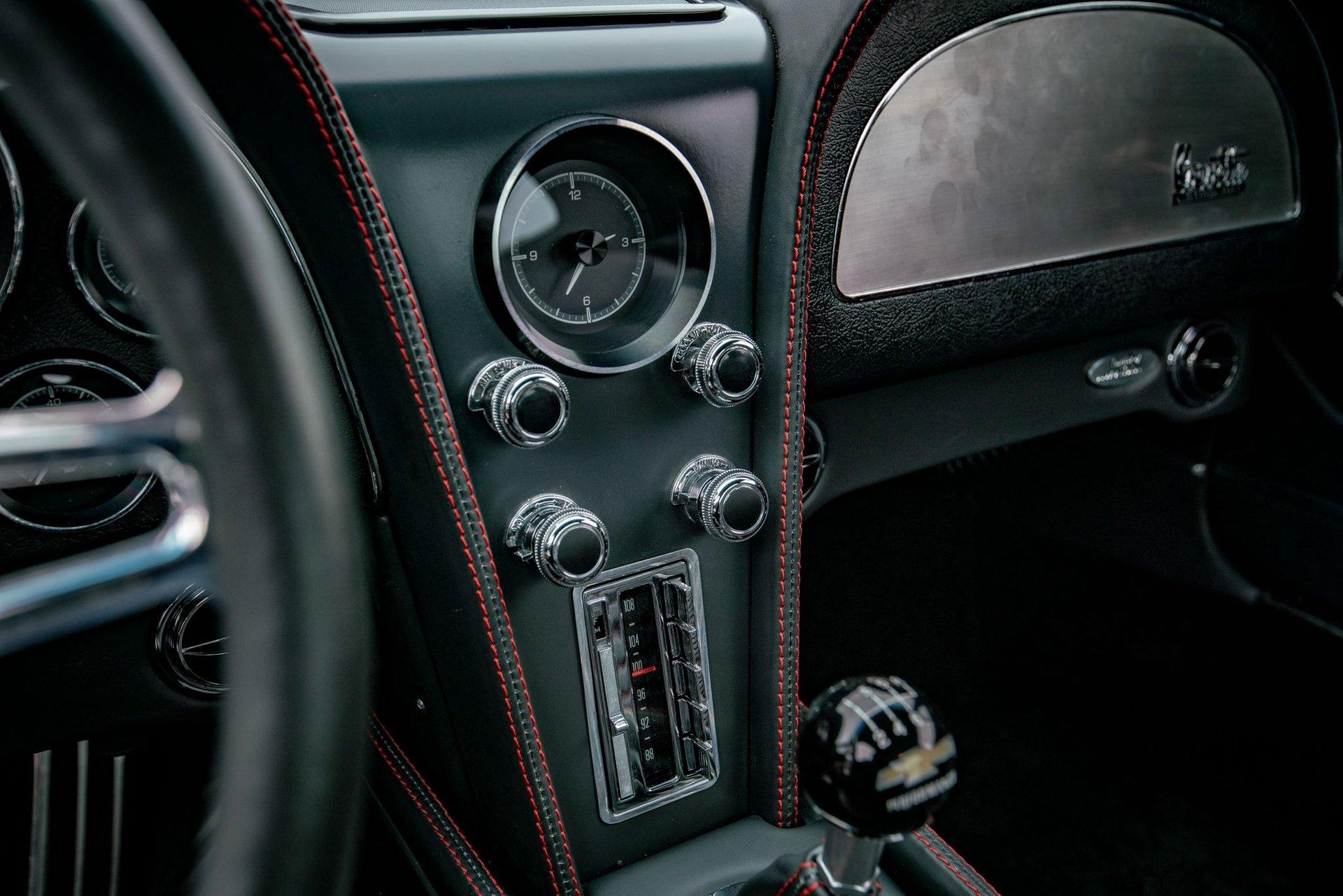 1967 Chevrolet Corvette 15