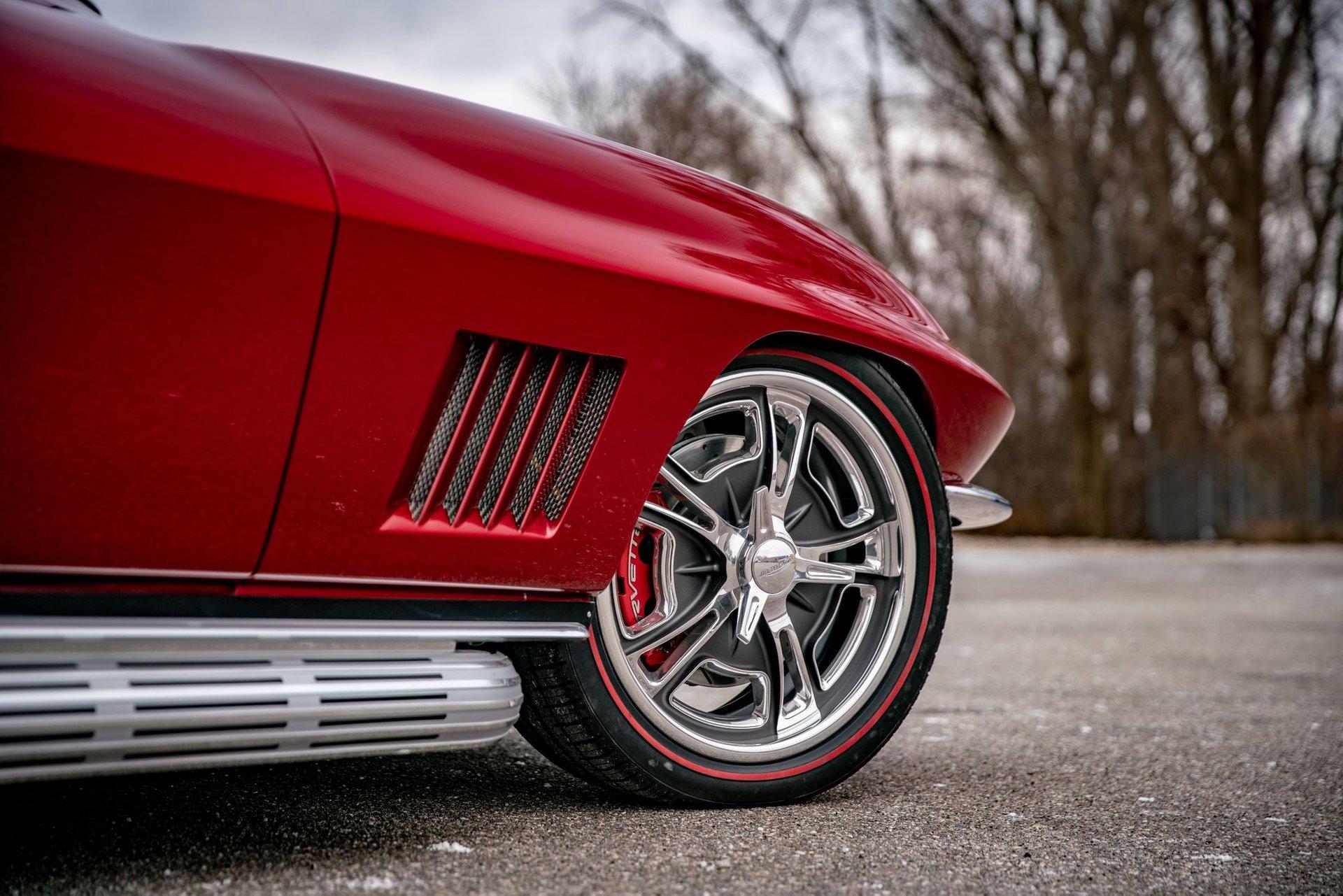 1967 Chevrolet Corvette 24