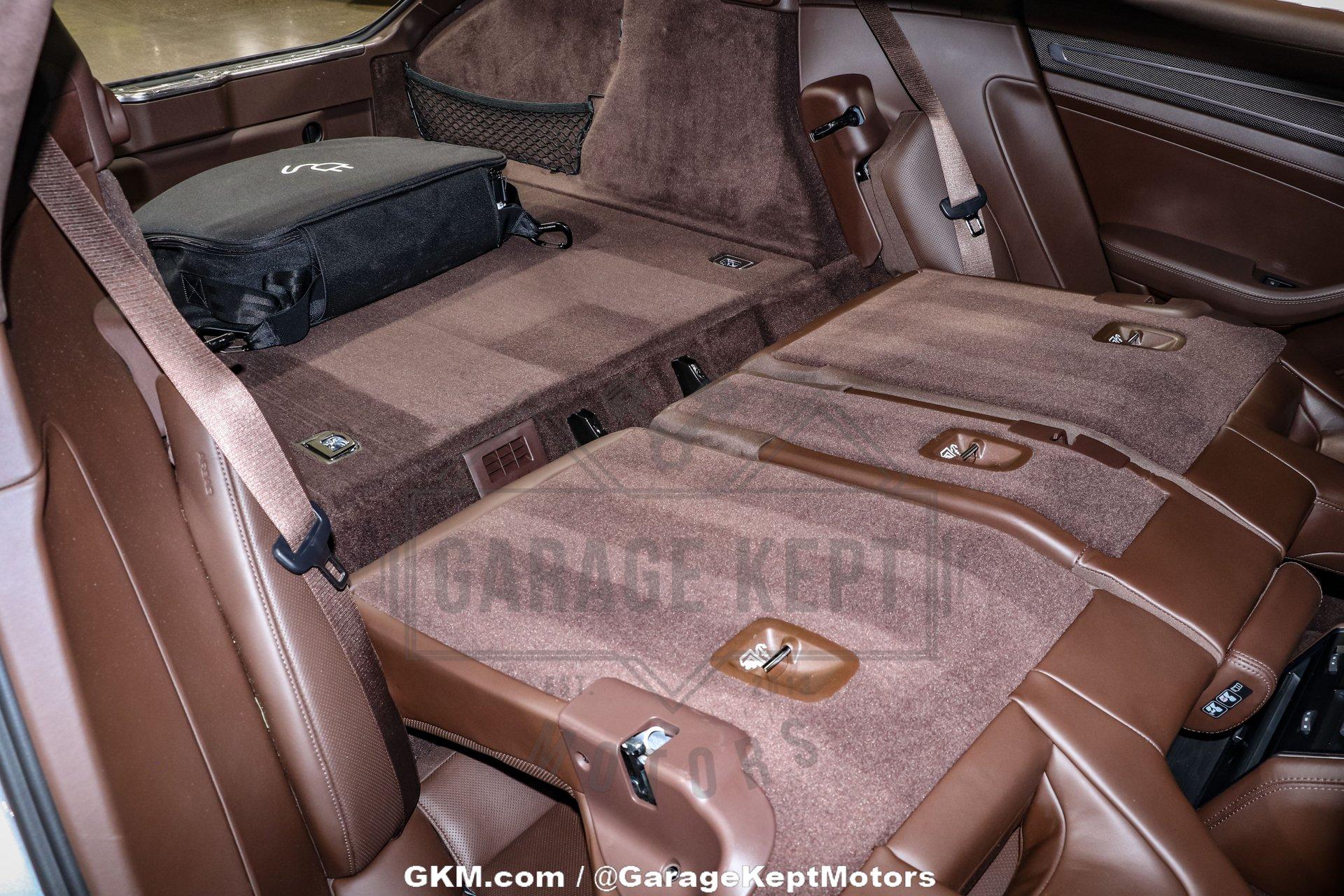 2020 Porsche Panamera Turbo S E-Hybrid 104
