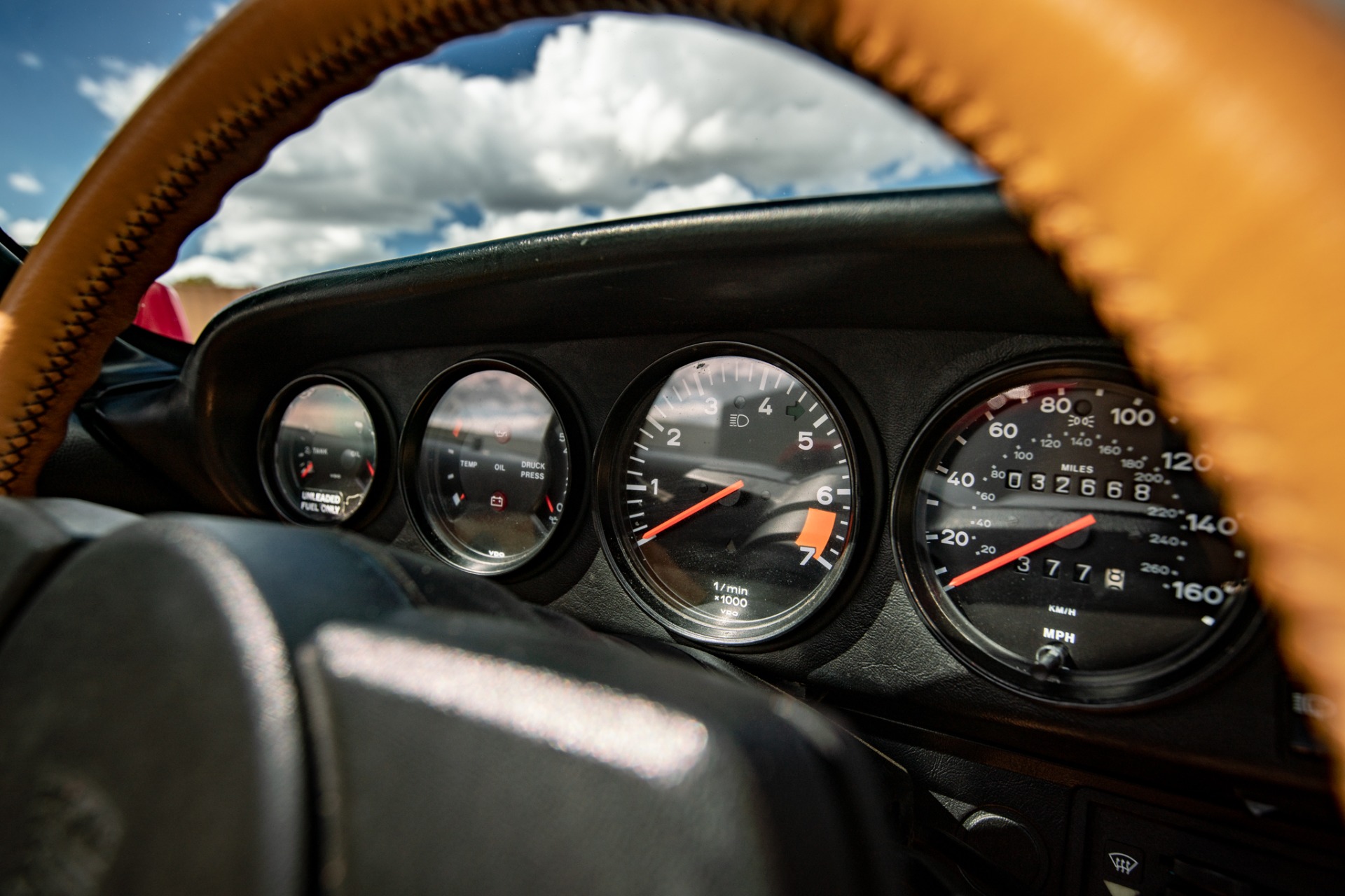 1989 Porsche 911 Carrera Speedster 11