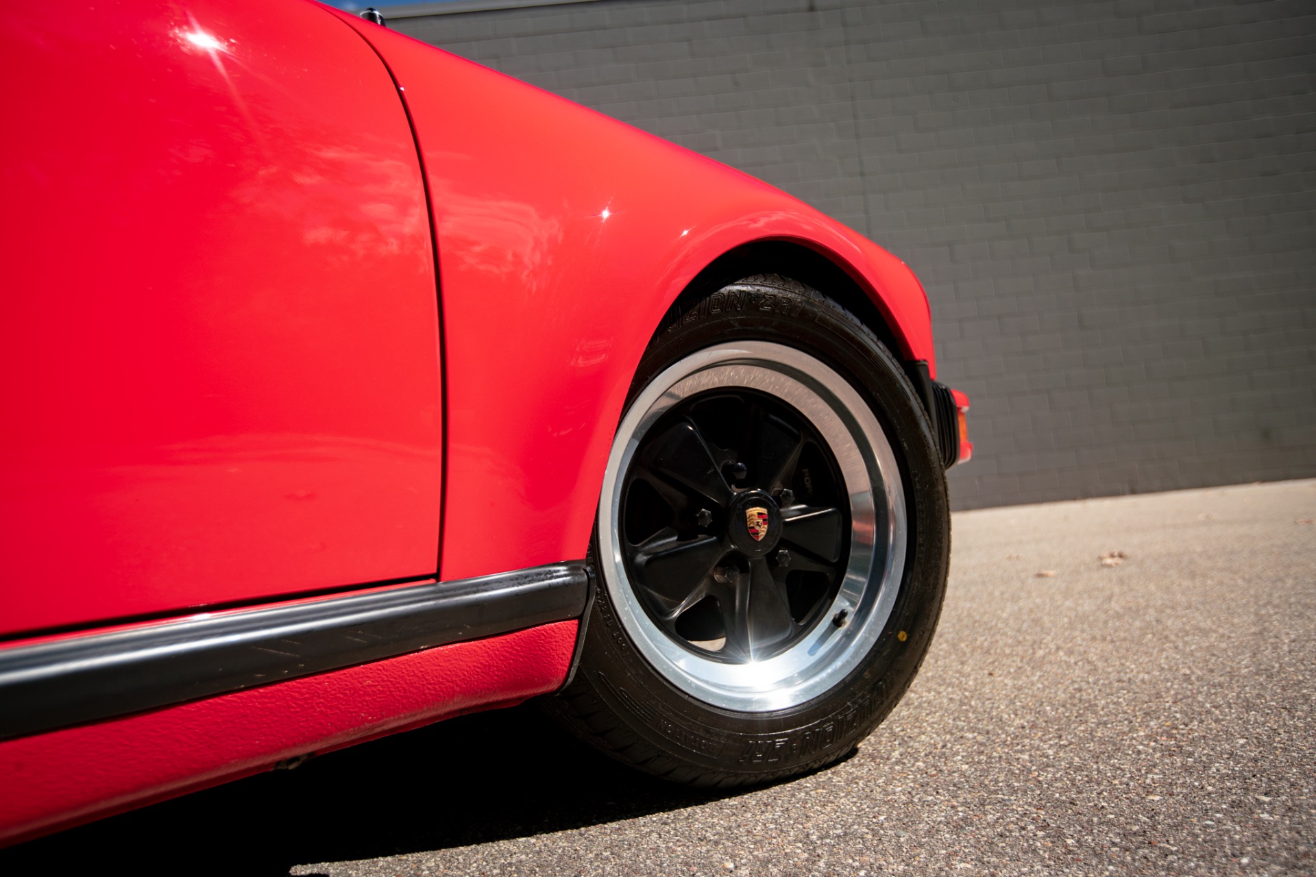 1989 Porsche 911 Carrera Speedster 12