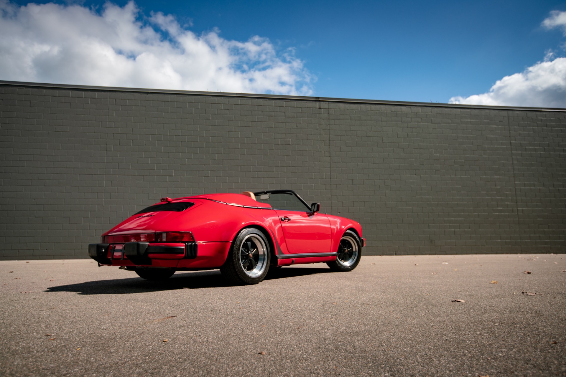 1989 Porsche 911 Carrera Speedster 13