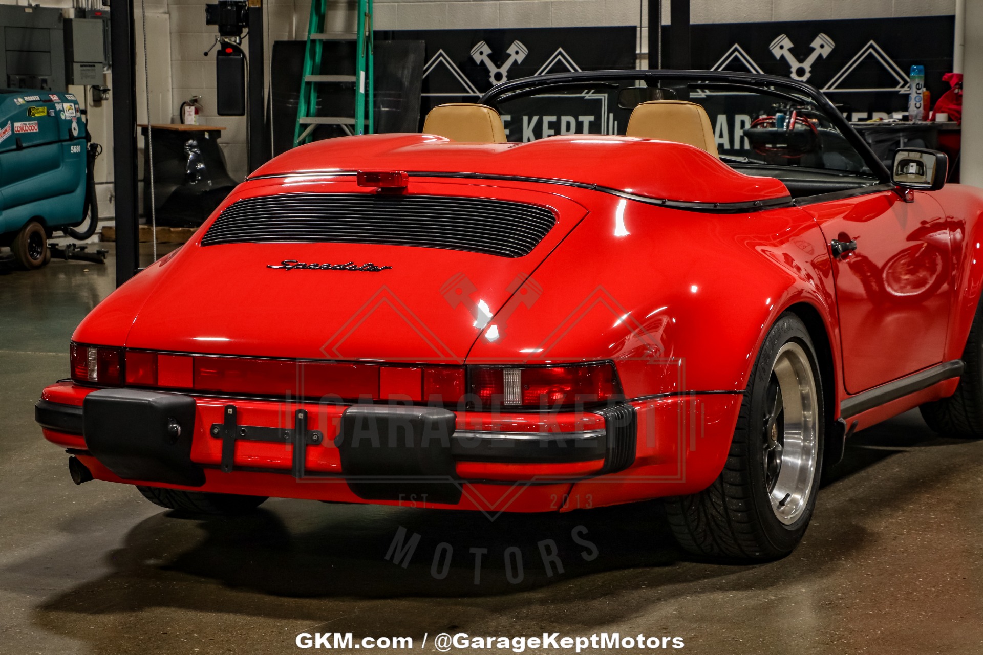 1989 Porsche 911 Carrera Speedster 42