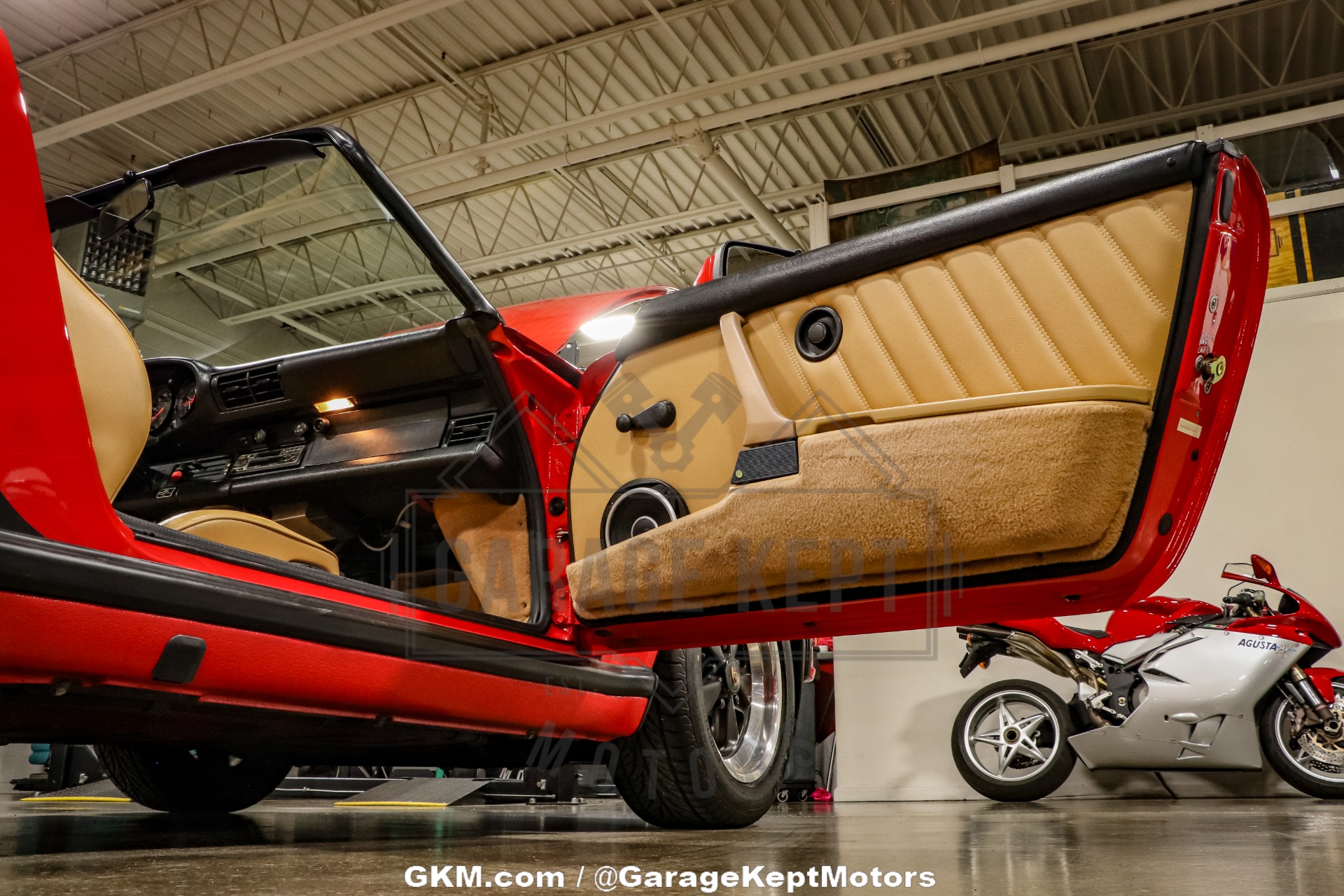 1989 Porsche 911 Carrera Speedster 57