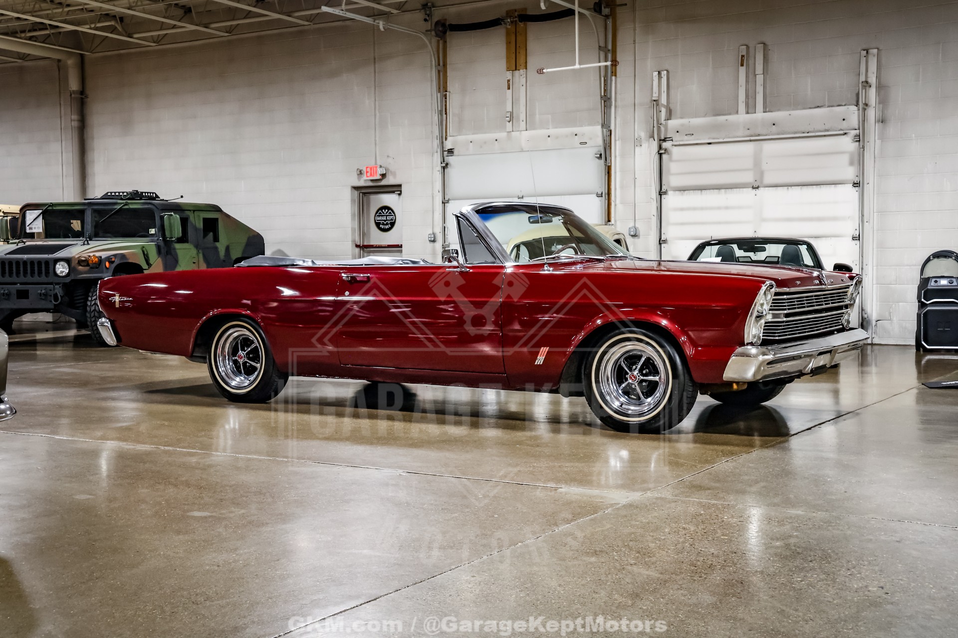 1966 Ford Galaxie 26