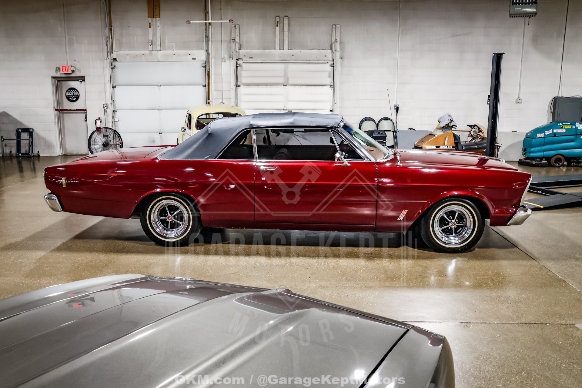 1966 Ford Galaxie 8