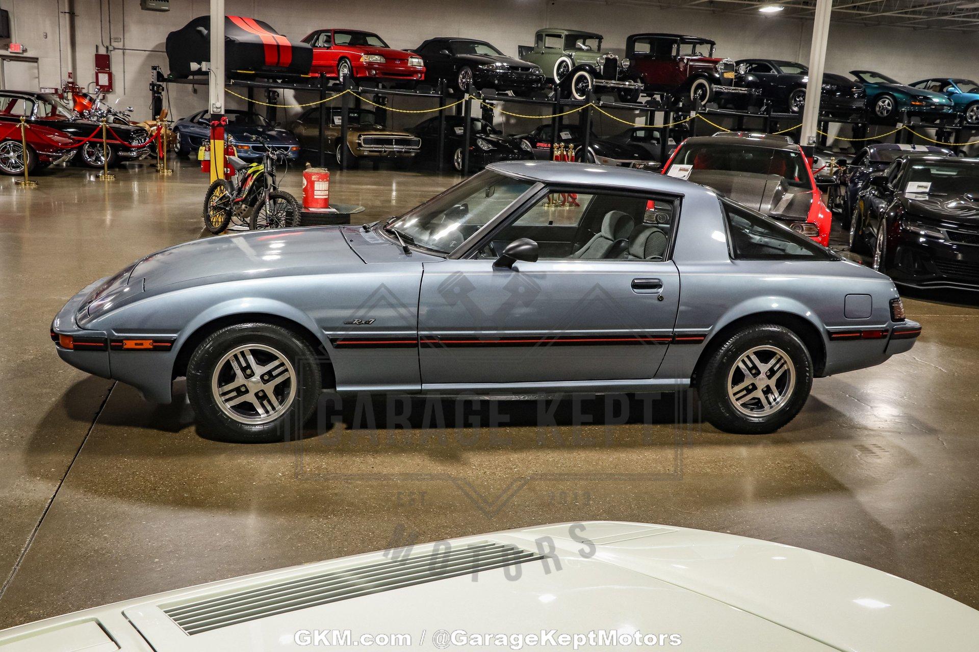1985 Mazda RX-7 GS 10