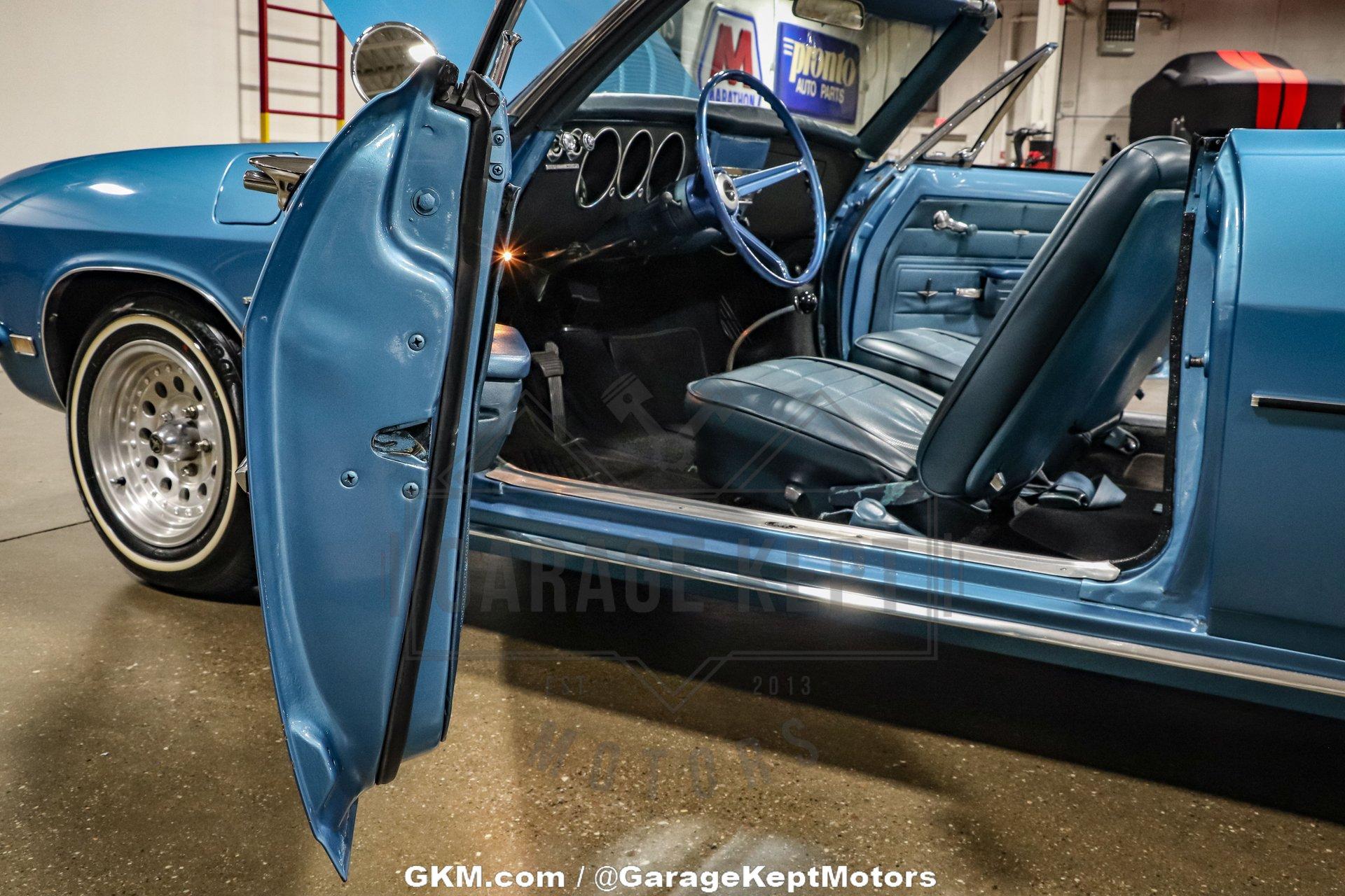 1968 Chevrolet Corvair Monza Convertible 101