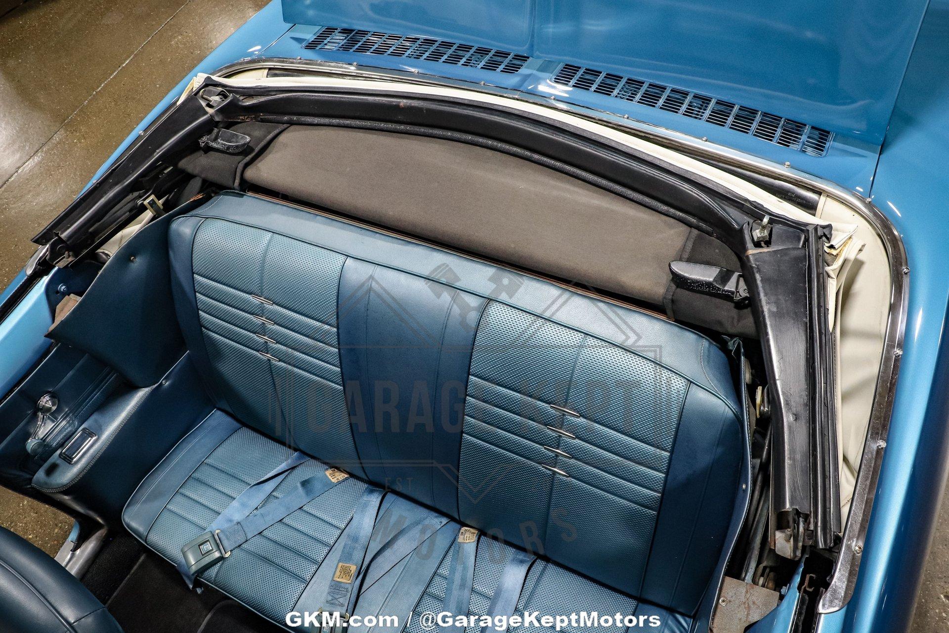 1968 Chevrolet Corvair Monza Convertible 114