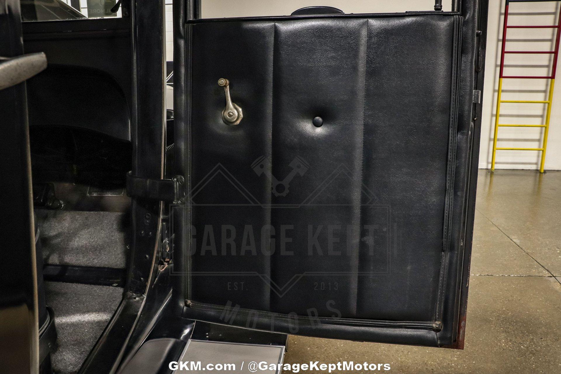 1925 Dodge Brothers Business Sedan 64