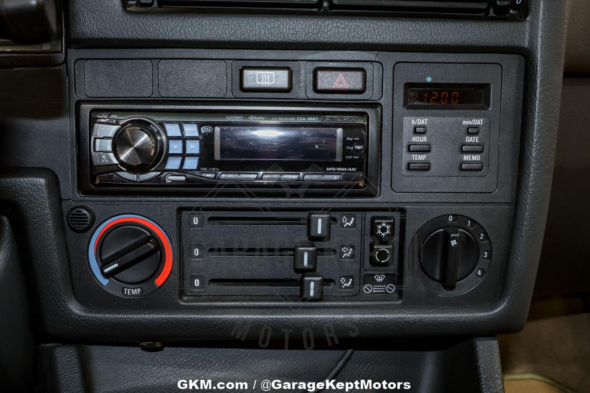 1991 BMW 3-Series 118