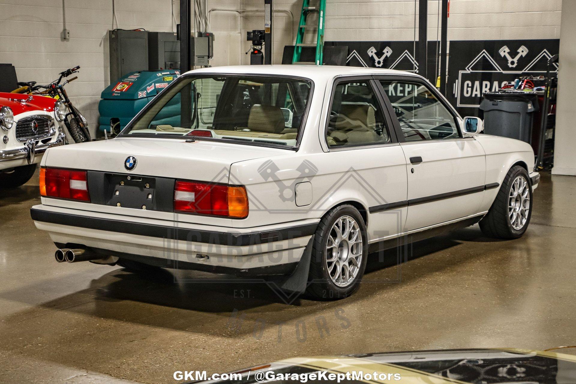 1991 BMW 3-Series 14