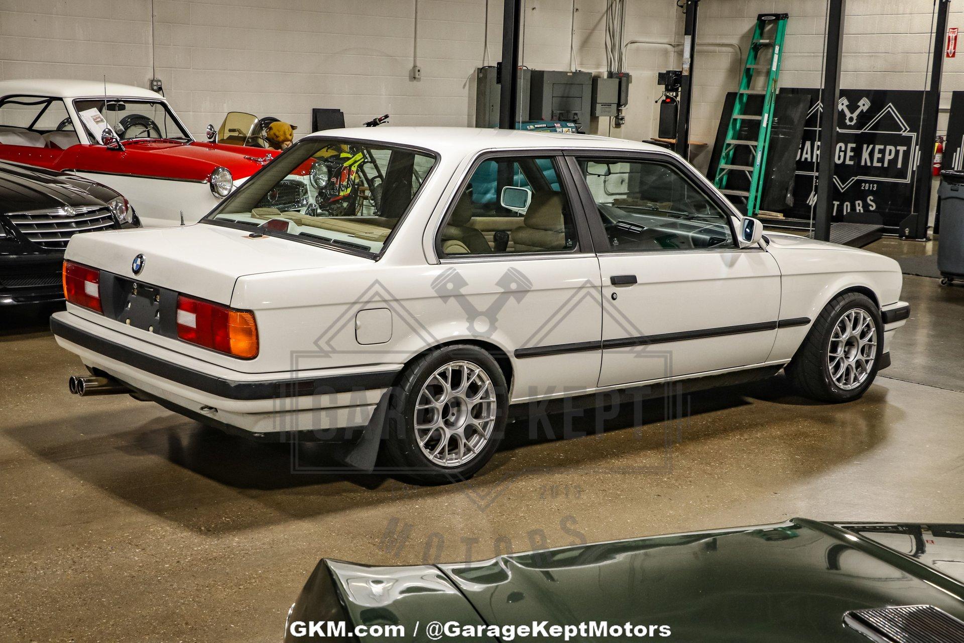 1991 BMW 3-Series 15