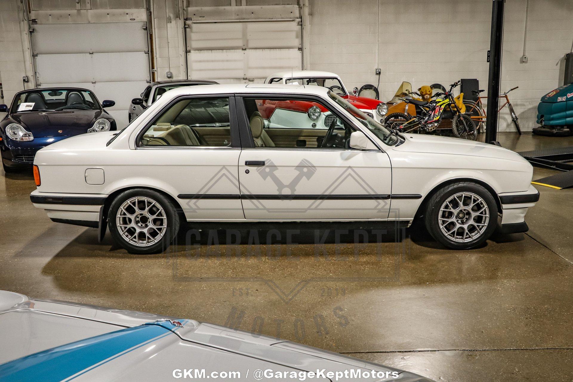 1991 BMW 3-Series 17