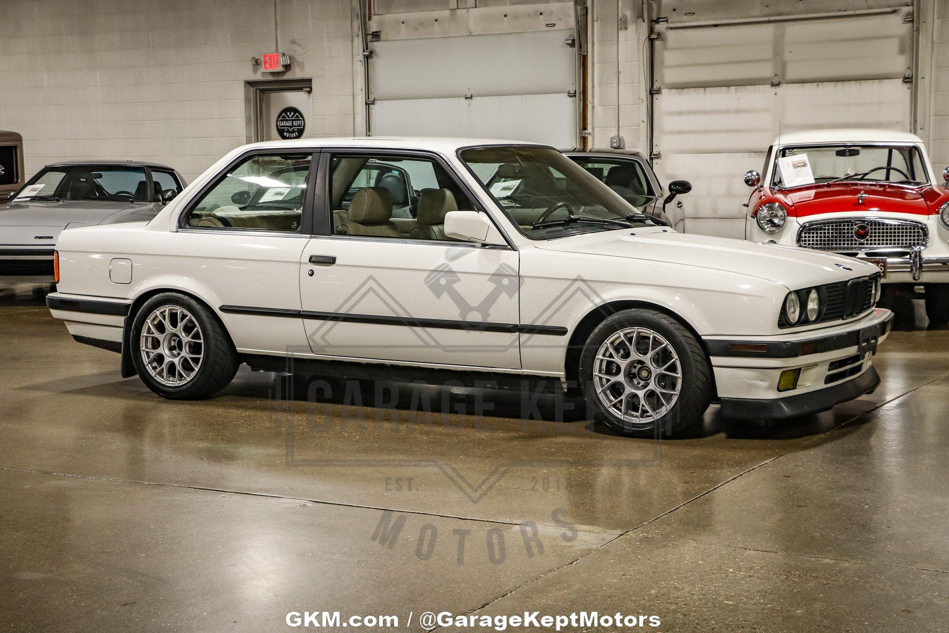 1991 BMW 3-Series 18