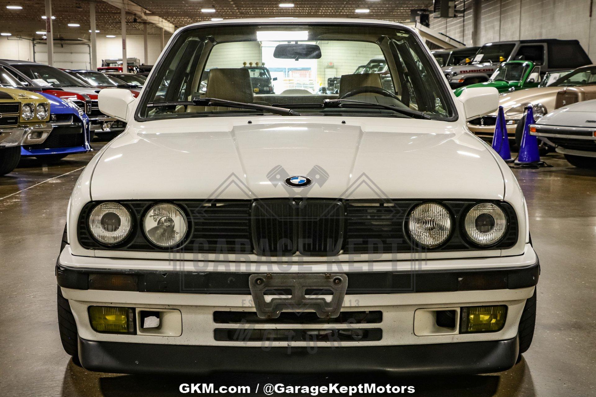 1991 BMW 3-Series 26