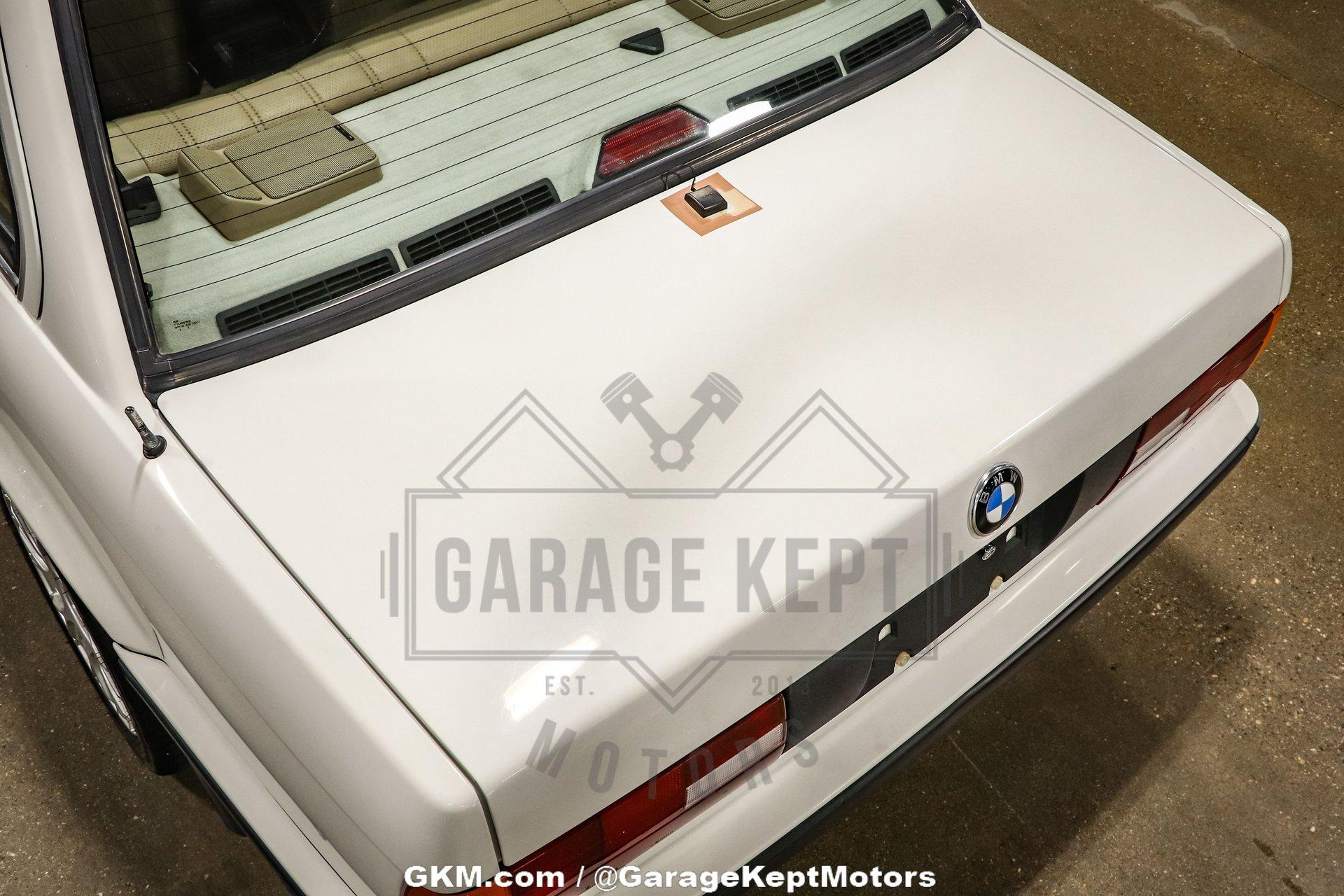 1991 BMW 3-Series 43