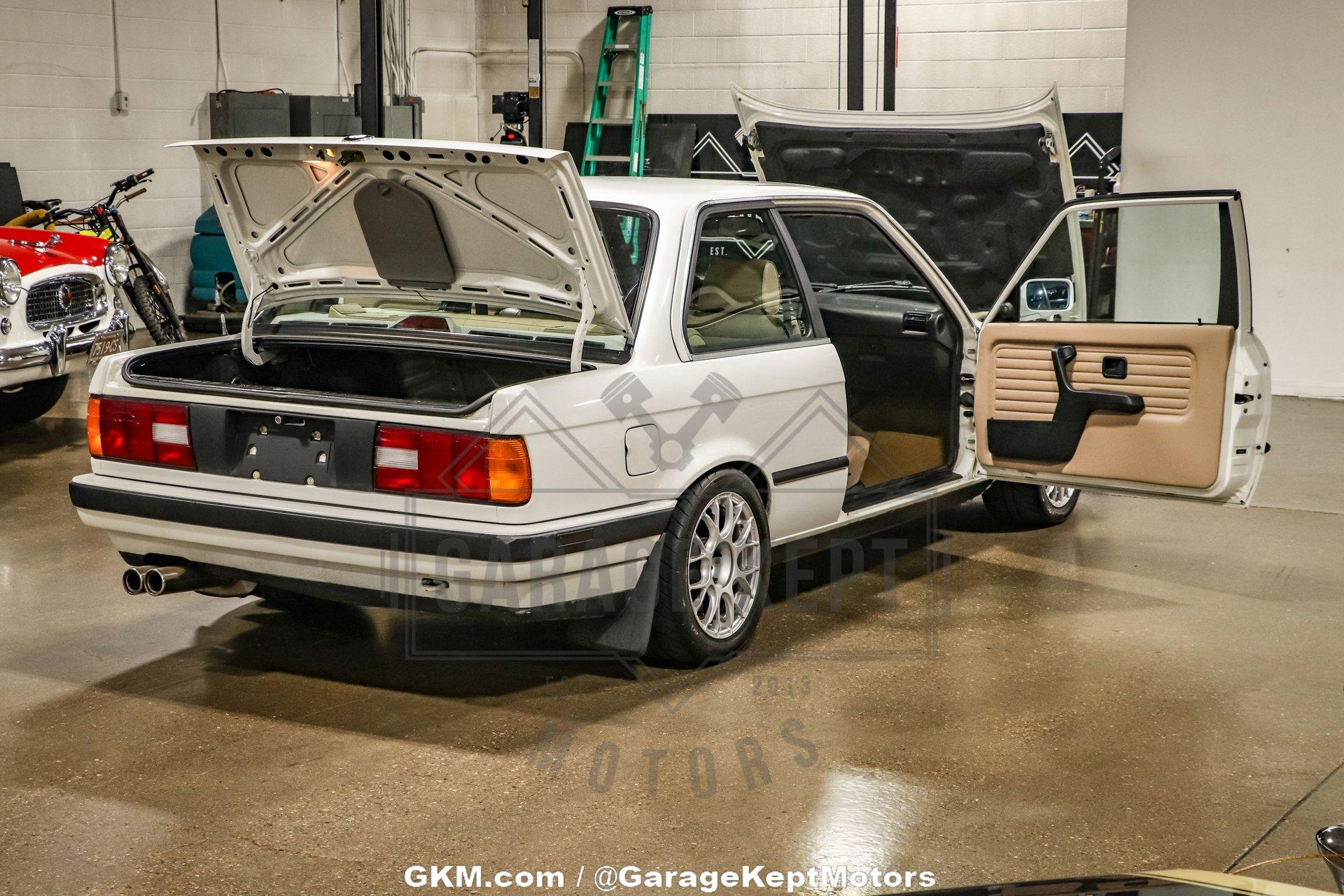 1991 BMW 3-Series 66