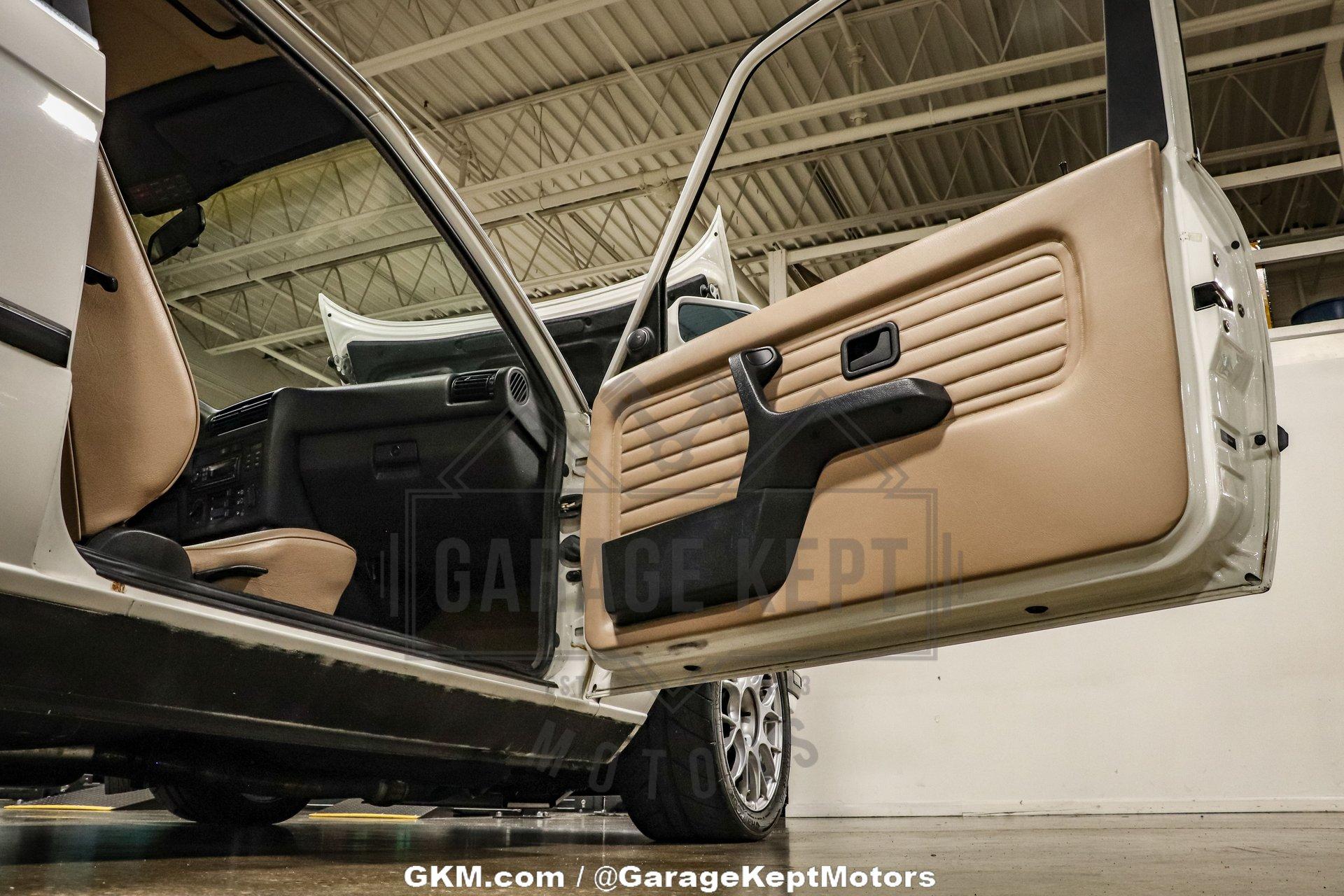 1991 BMW 3-Series 69