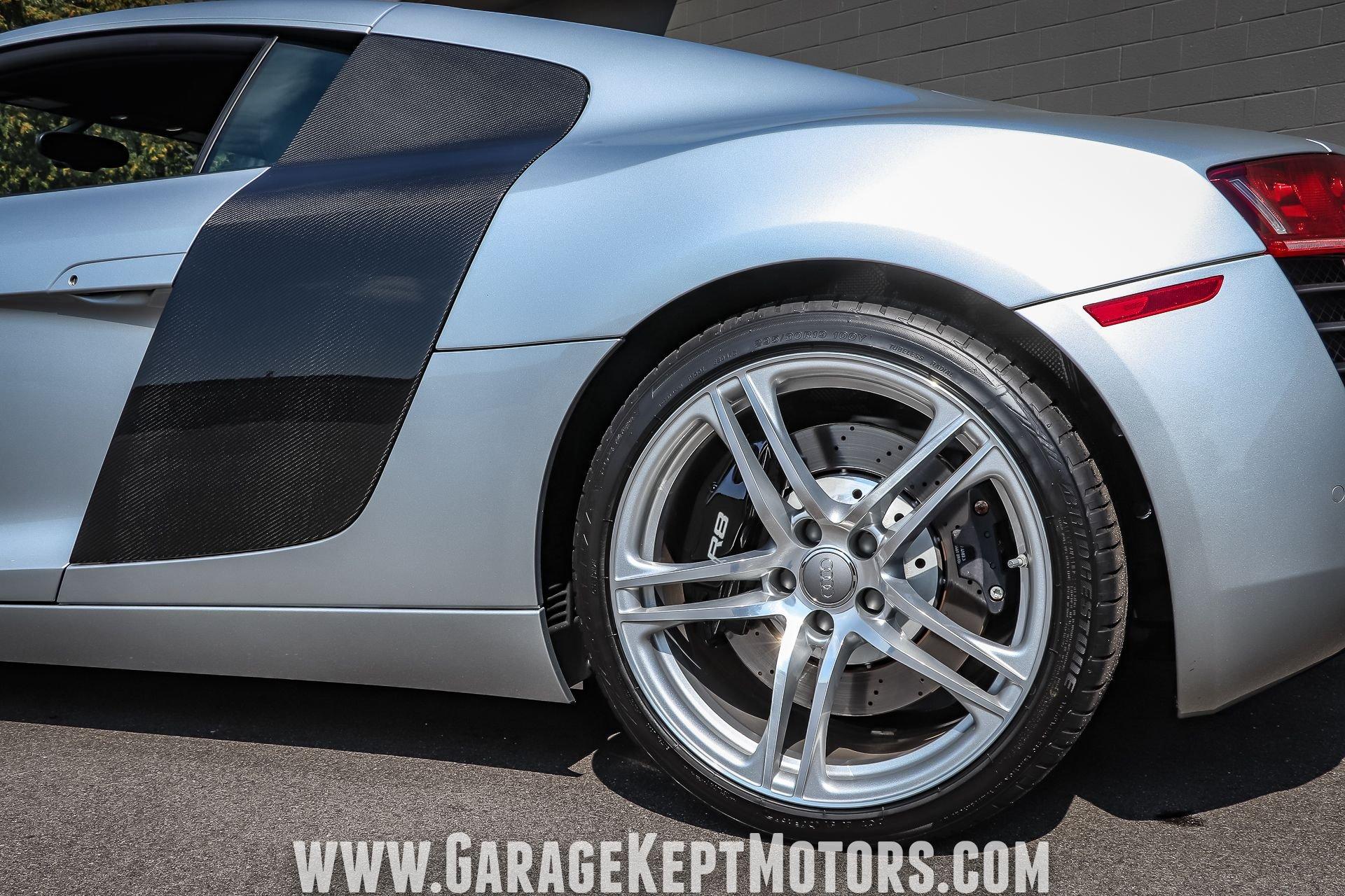 Audi R8 Silver Chrome