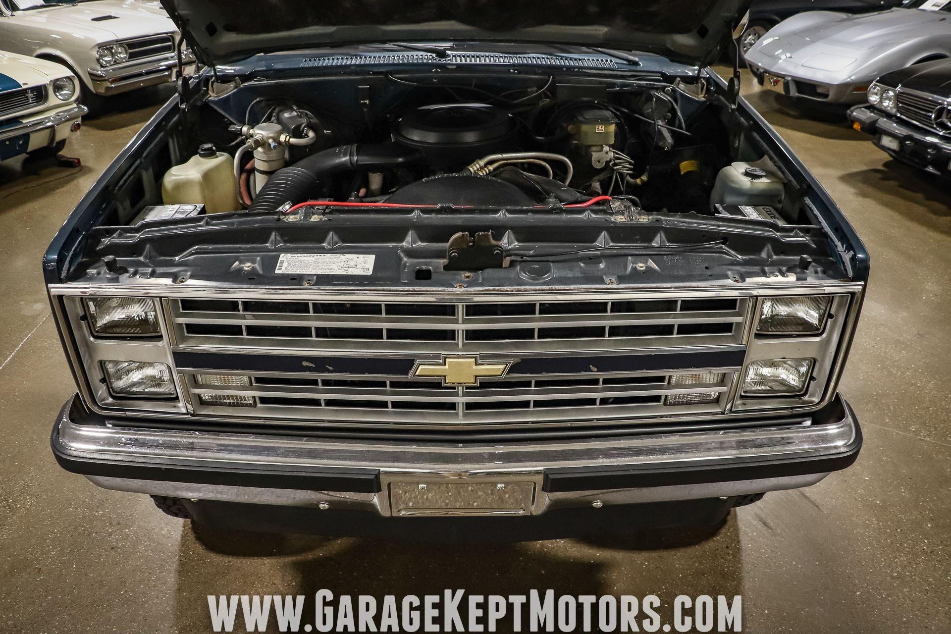 1988 Chevrolet K30 Custom Deluxe Dually at Goodguys, image size:1920x1280