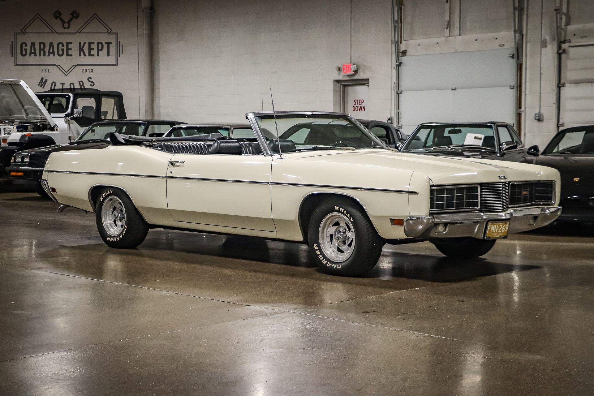 年末SALE 一閑張り Used-1970-Ford-Galaxie-500-XL-