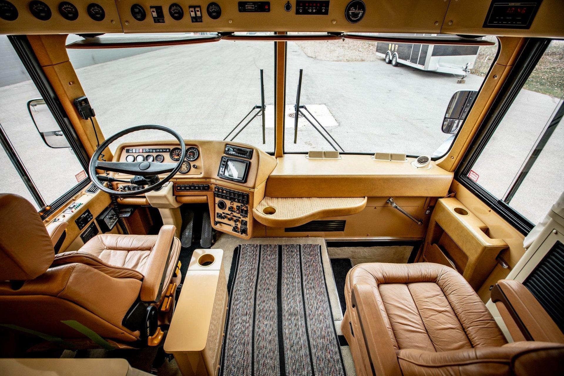 Used 1985 Prevost Liberty Le Mirage XL For Sale (Sold) | Garage
