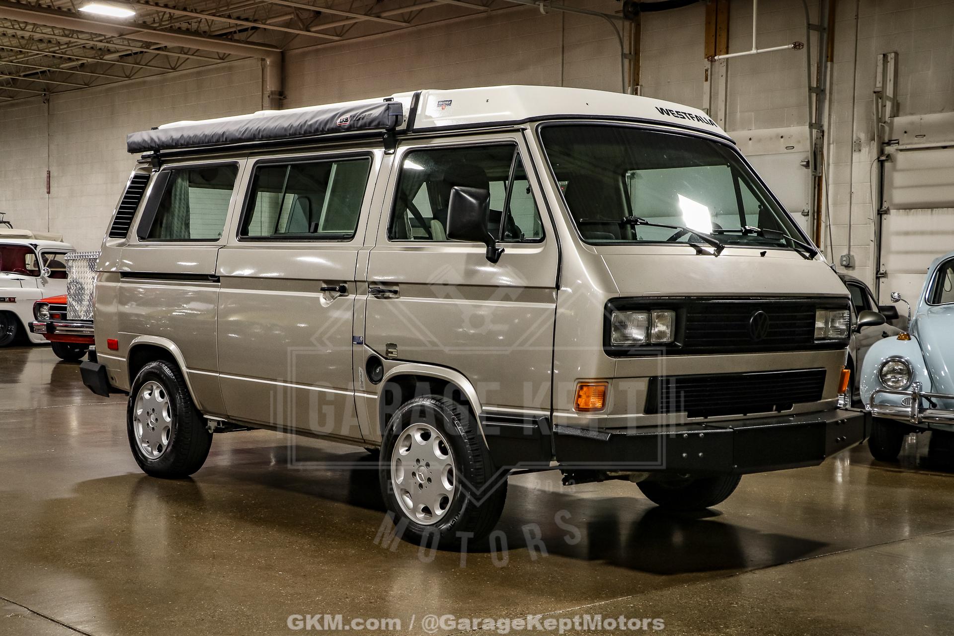 1990 Volkswagen Vanagon photo 11