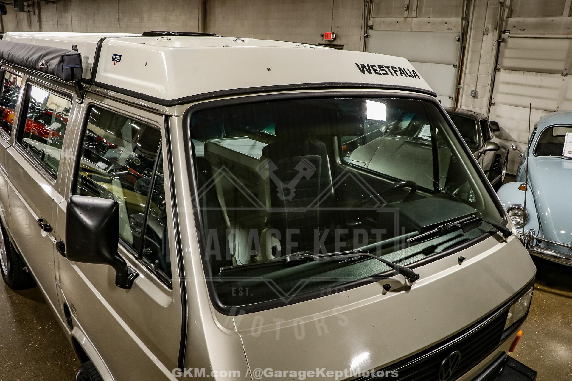 1990 Volkswagen Vanagon photo 13