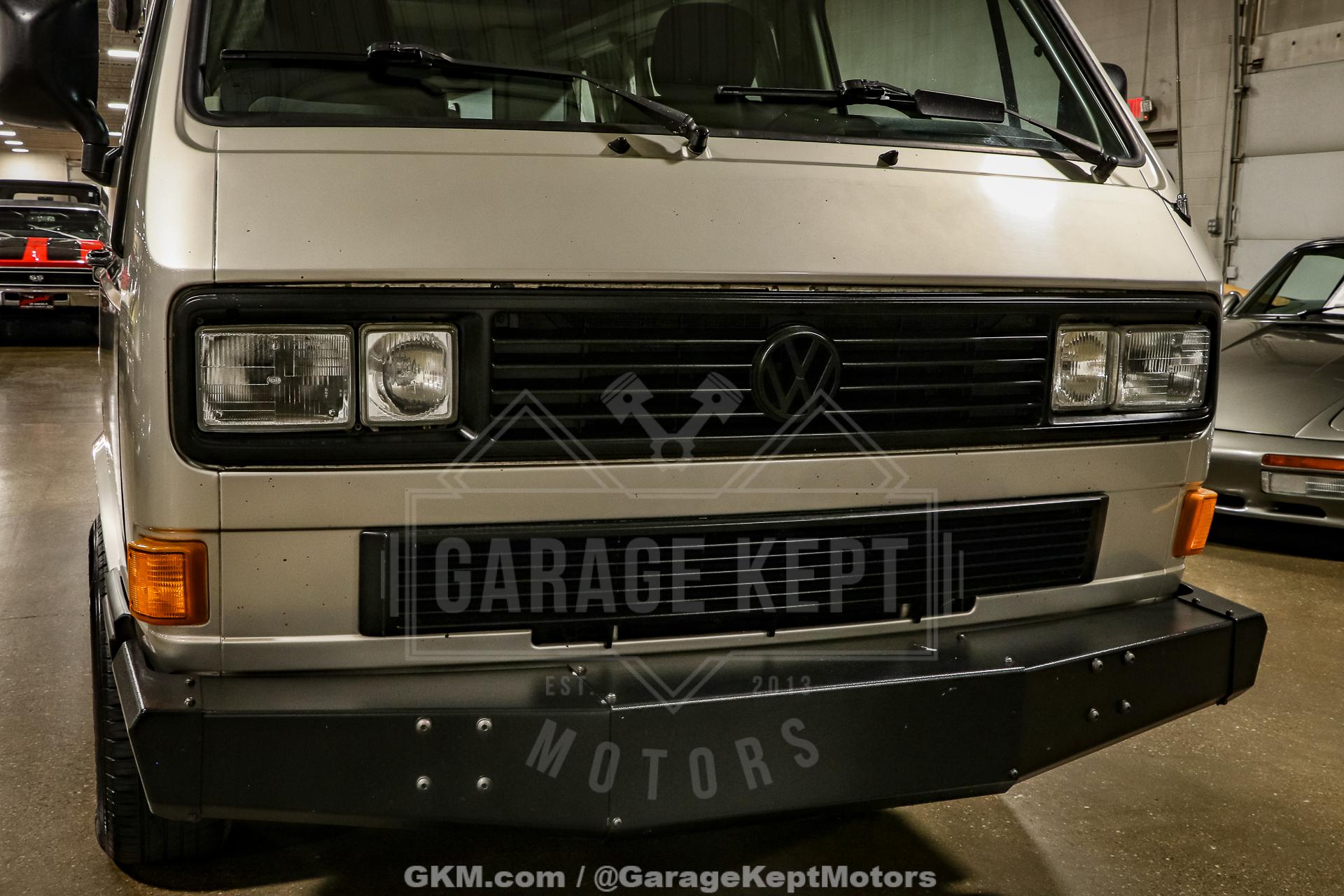 1990 Volkswagen Vanagon photo 14