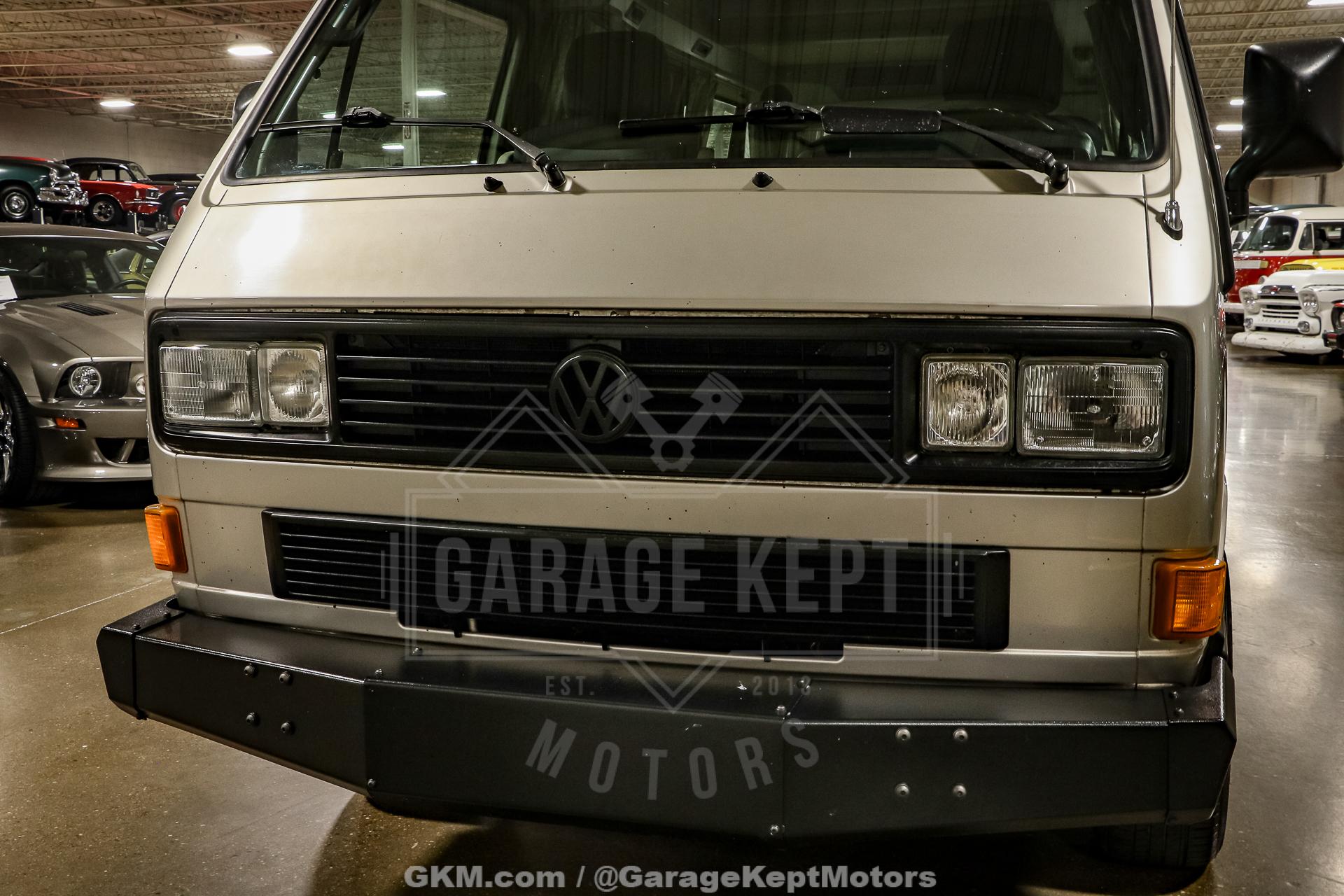 1990 Volkswagen Vanagon photo 15