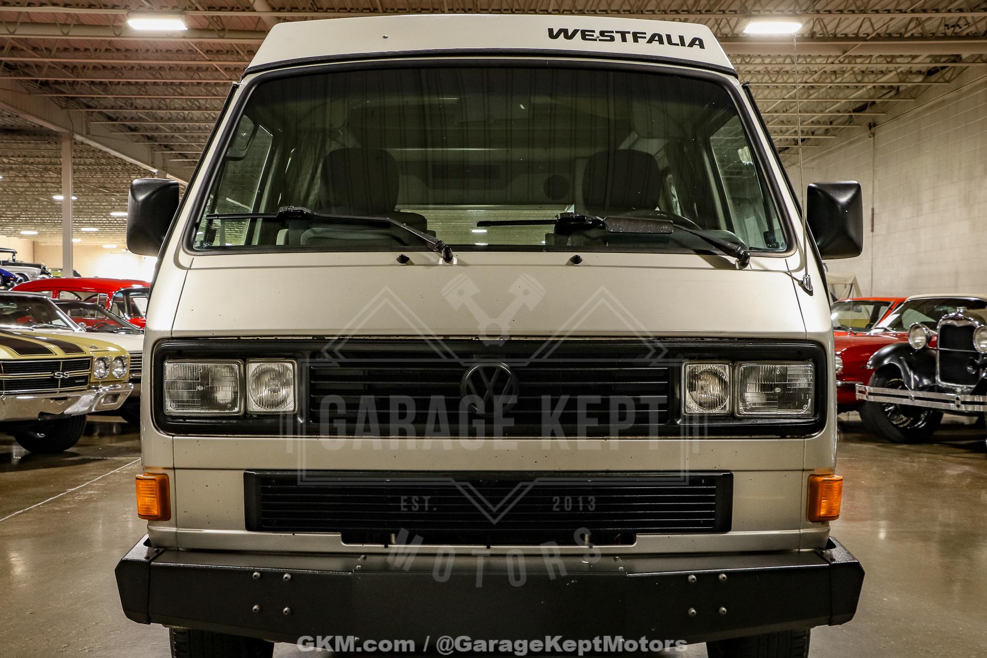 1990 Volkswagen Vanagon photo 16