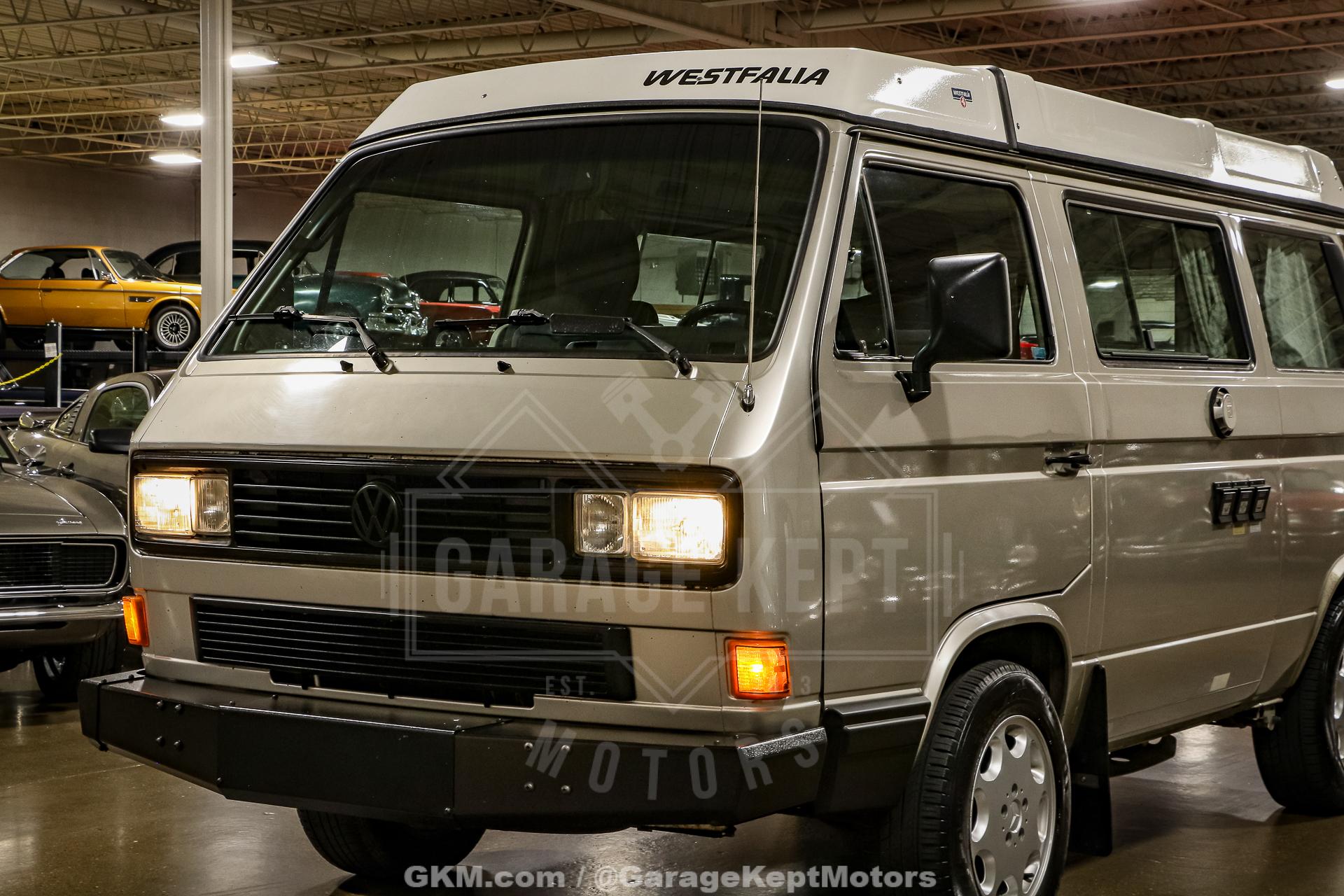 1990 Volkswagen Vanagon photo 18