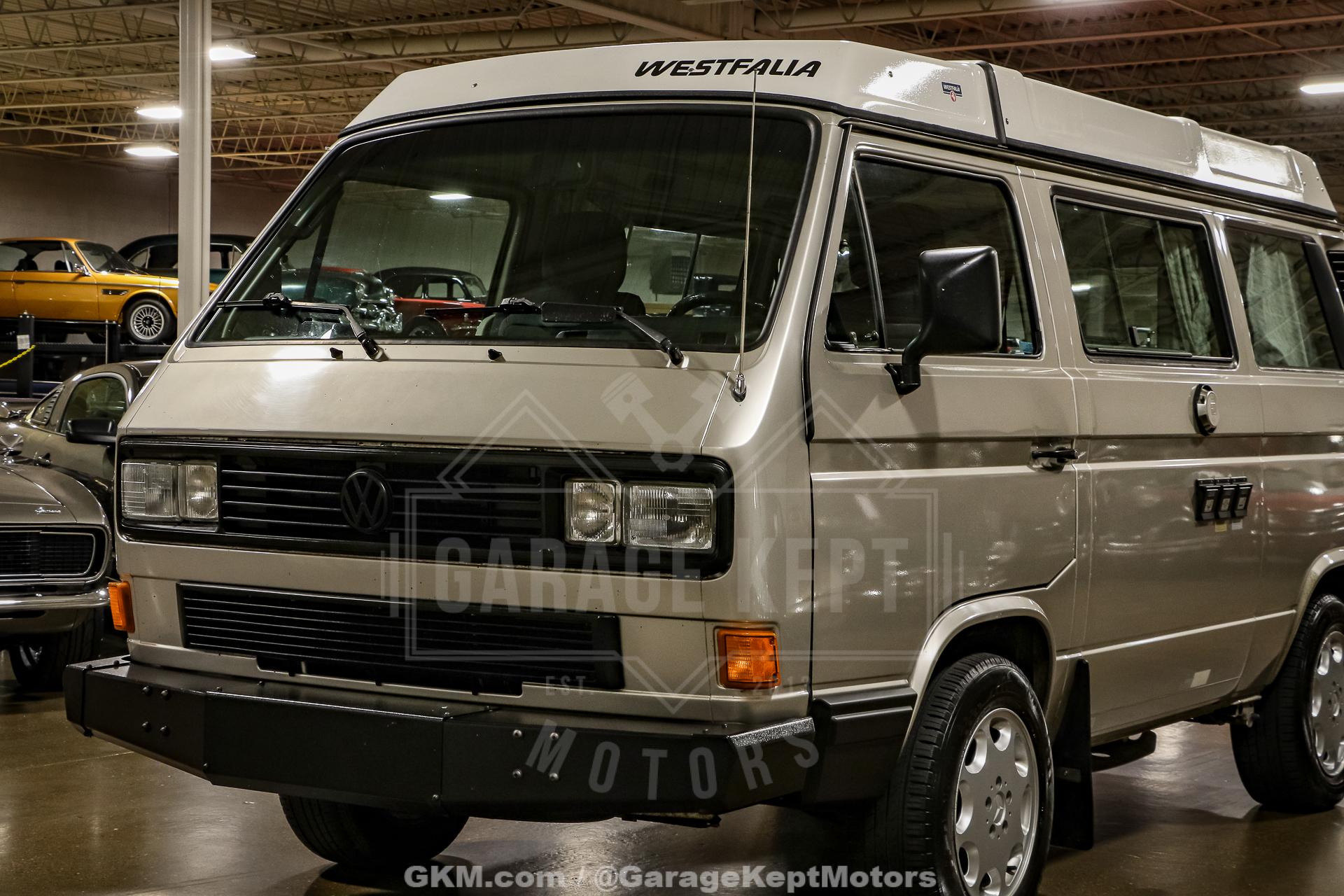 1990 Volkswagen Vanagon photo 19