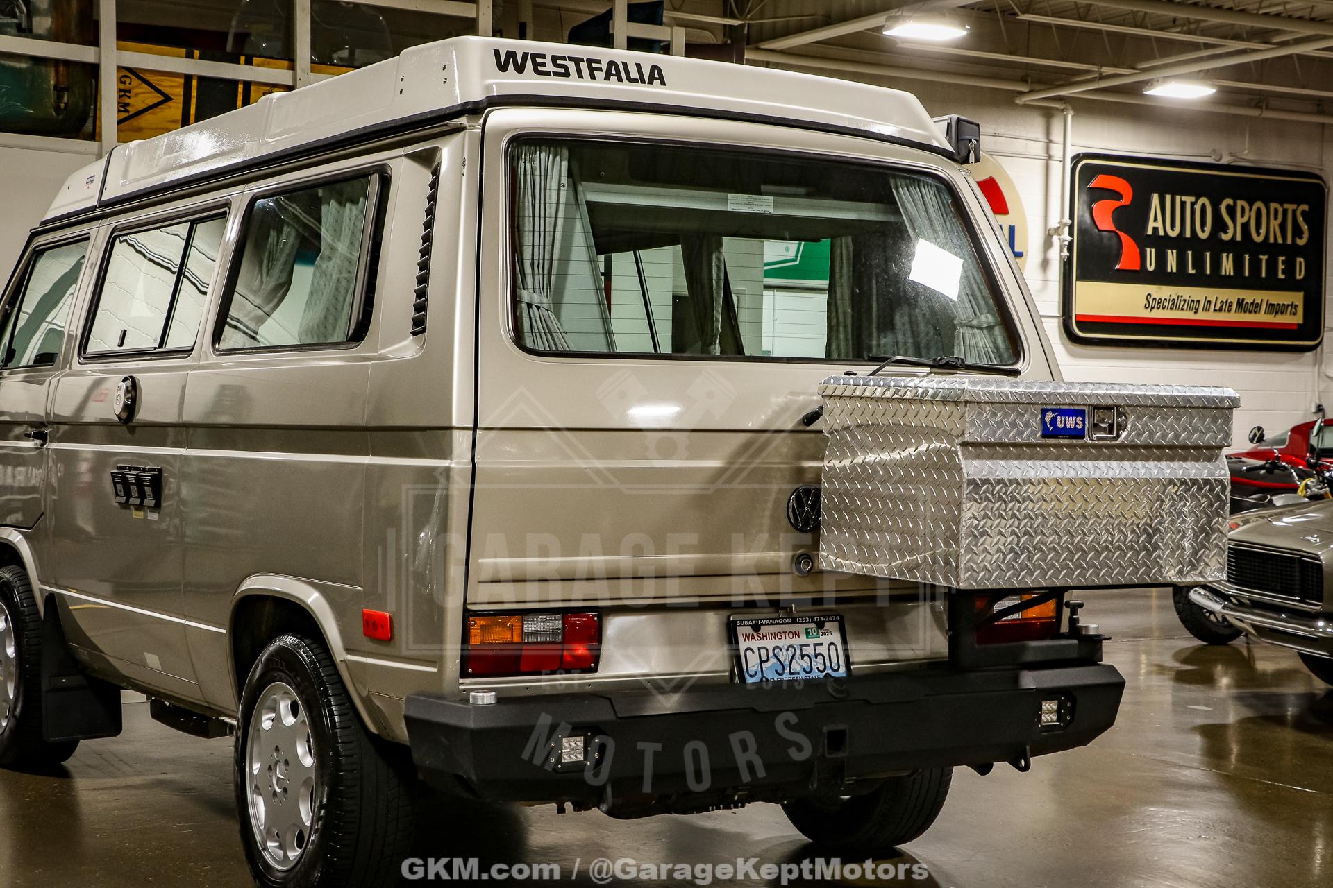 1990 Volkswagen Vanagon photo 29