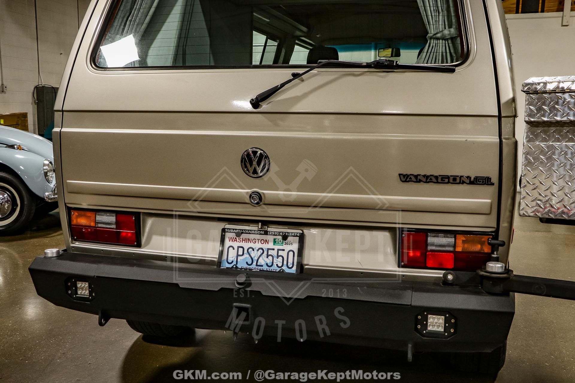 1990 Volkswagen Vanagon photo 31