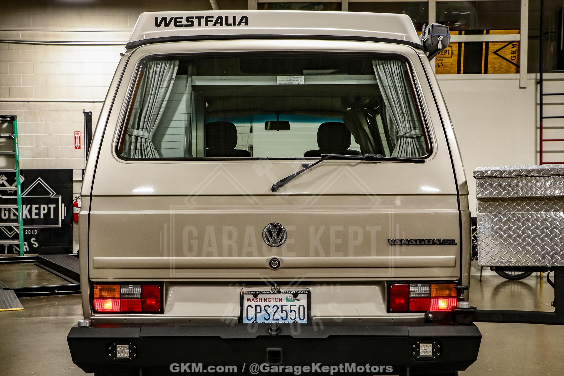 1990 Volkswagen Vanagon photo 33