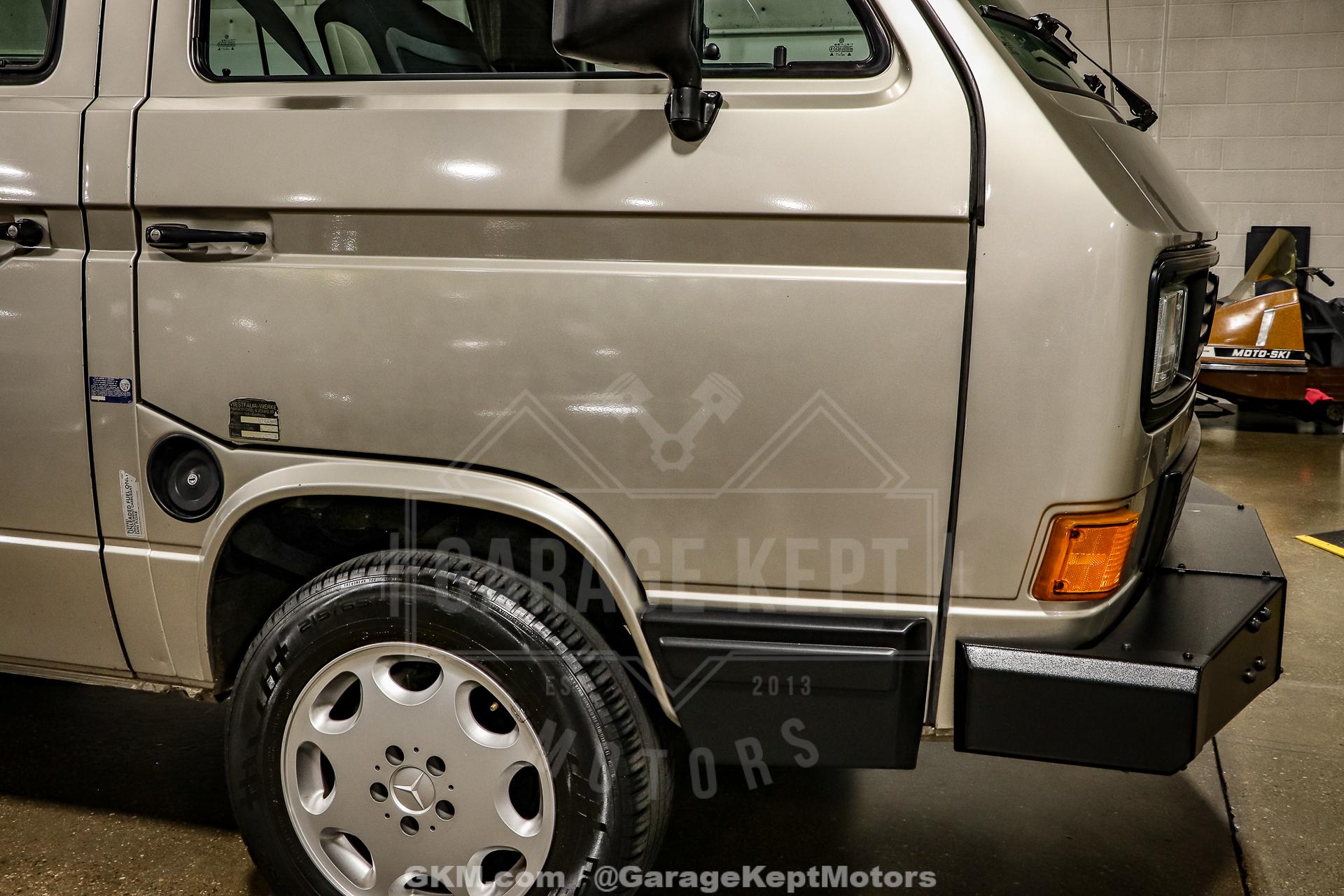 1990 Volkswagen Vanagon photo 42