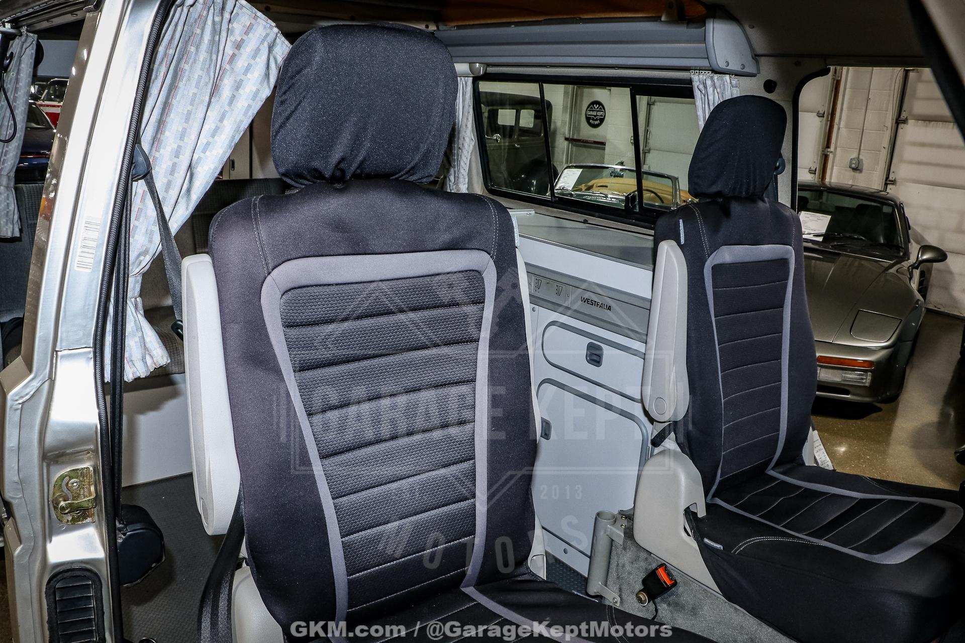 1990 Volkswagen Vanagon photo 54
