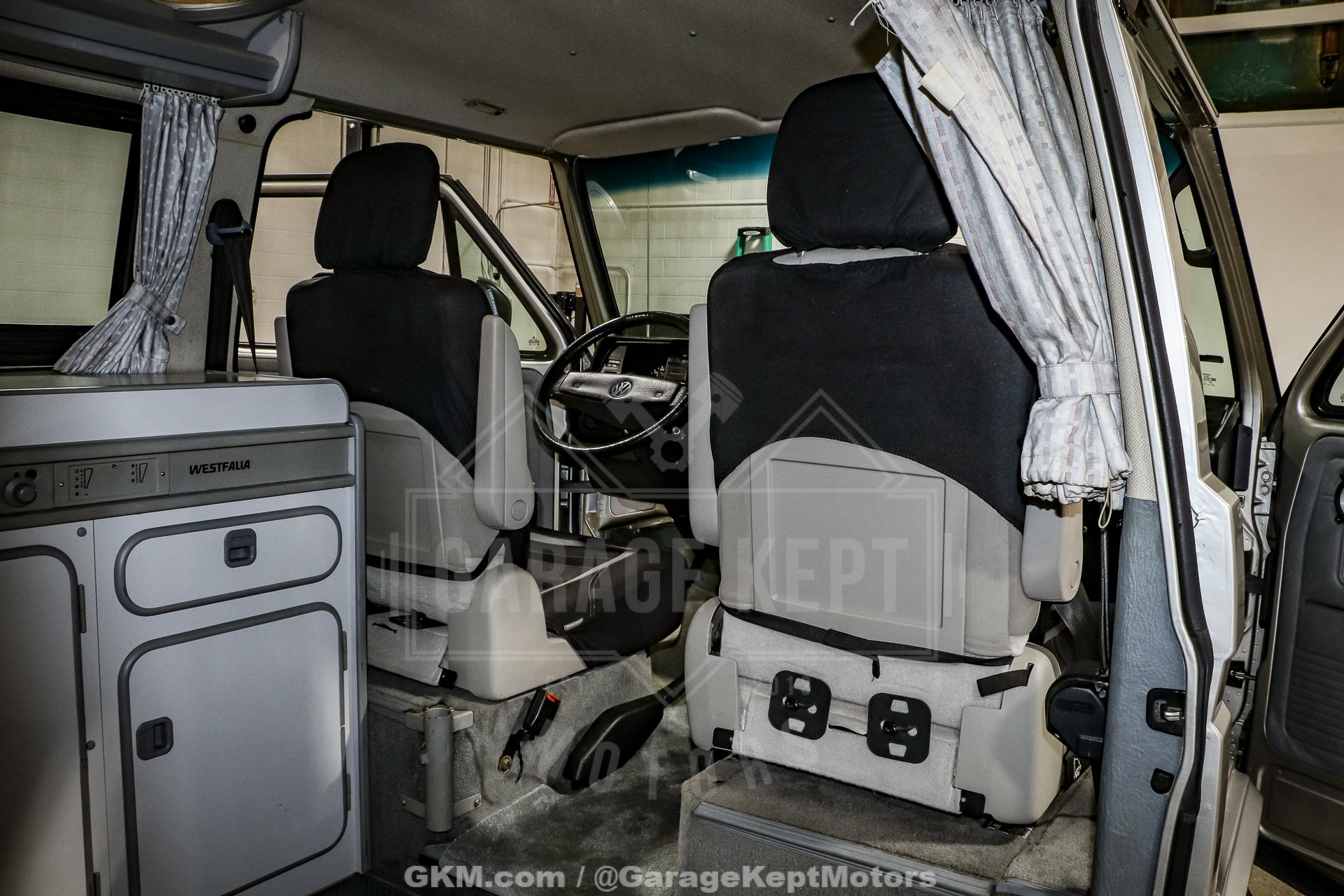 1990 Volkswagen Vanagon photo 55