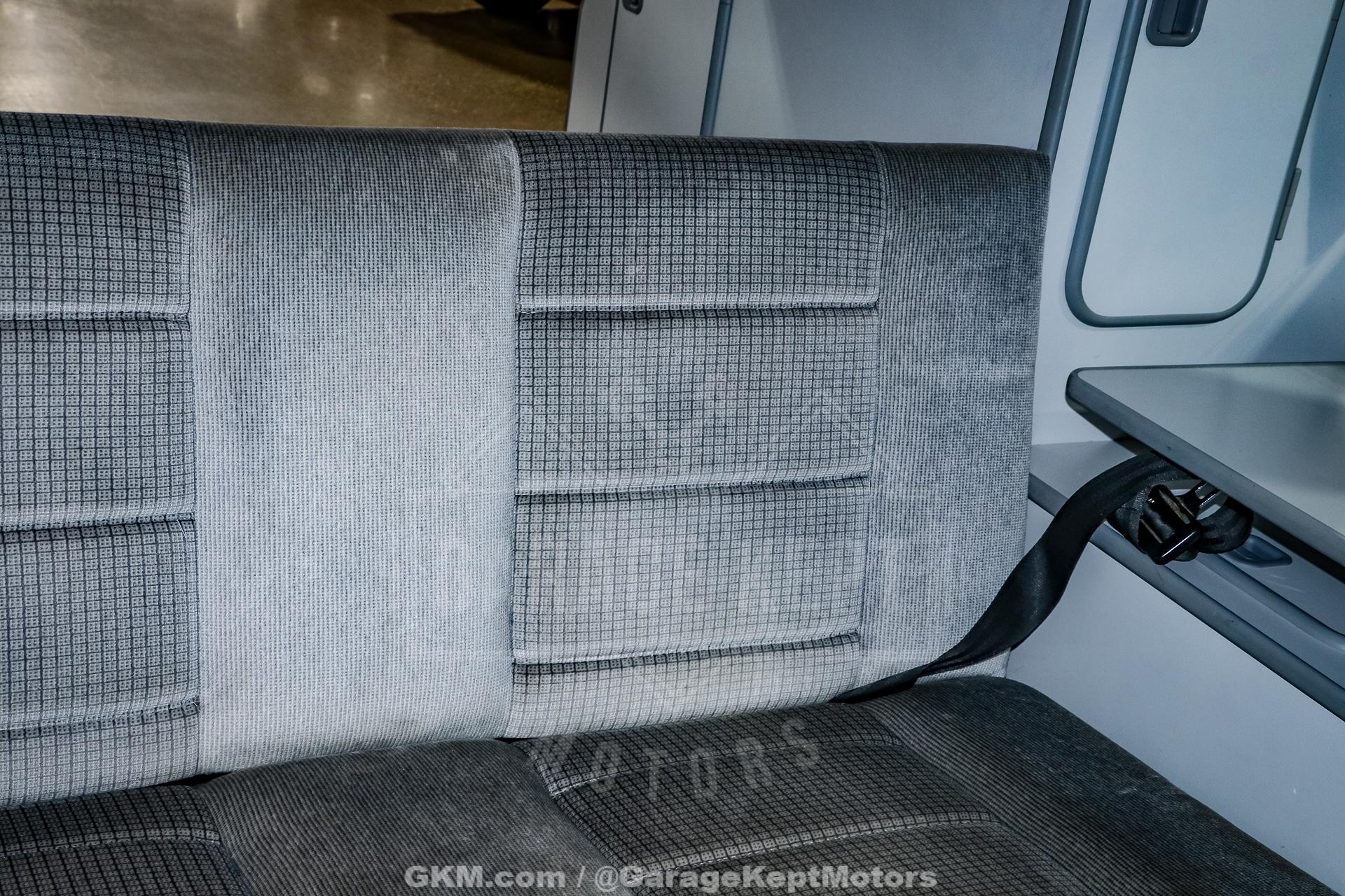 1990 Volkswagen Vanagon photo 61