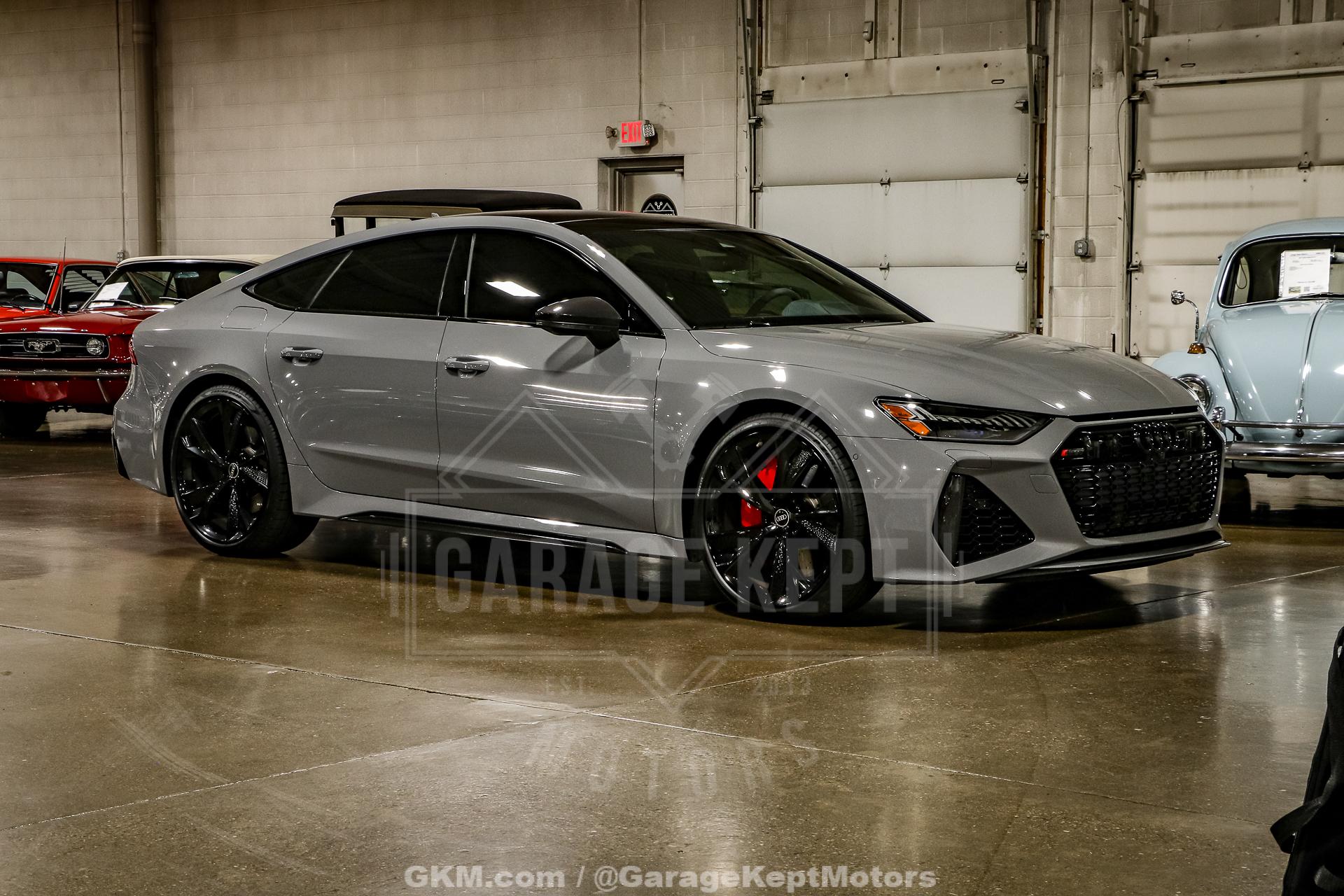  Ruutu グレー　115×180mm Used-2021-Audi-RS-7-40T-